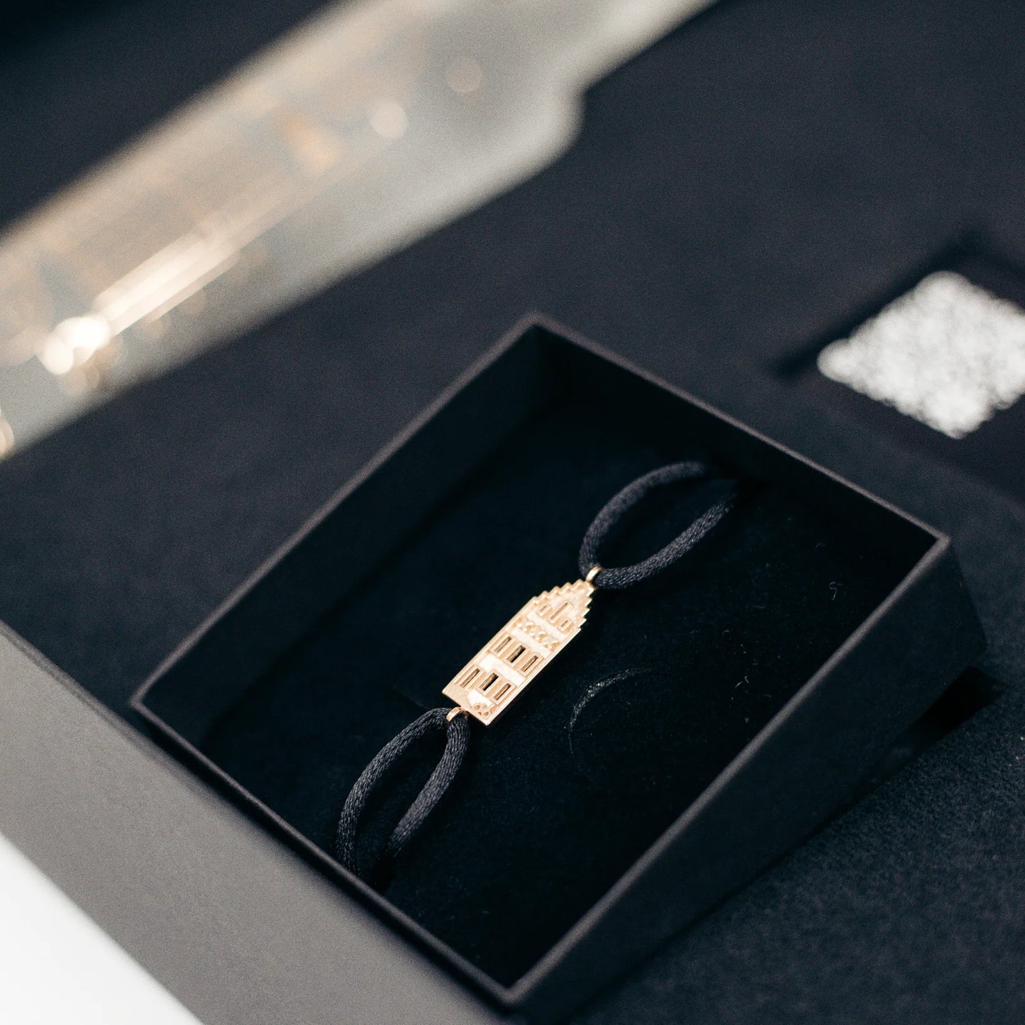 Sir Dam x Odile Amsterdam 750 Bracelet + Vodka 0,2L — Limited Edition (1 of 75)